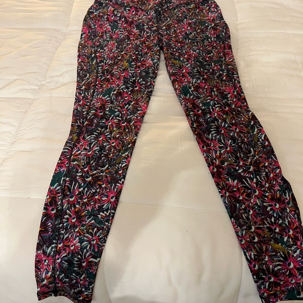 Brand new Lulu Lemon leggings